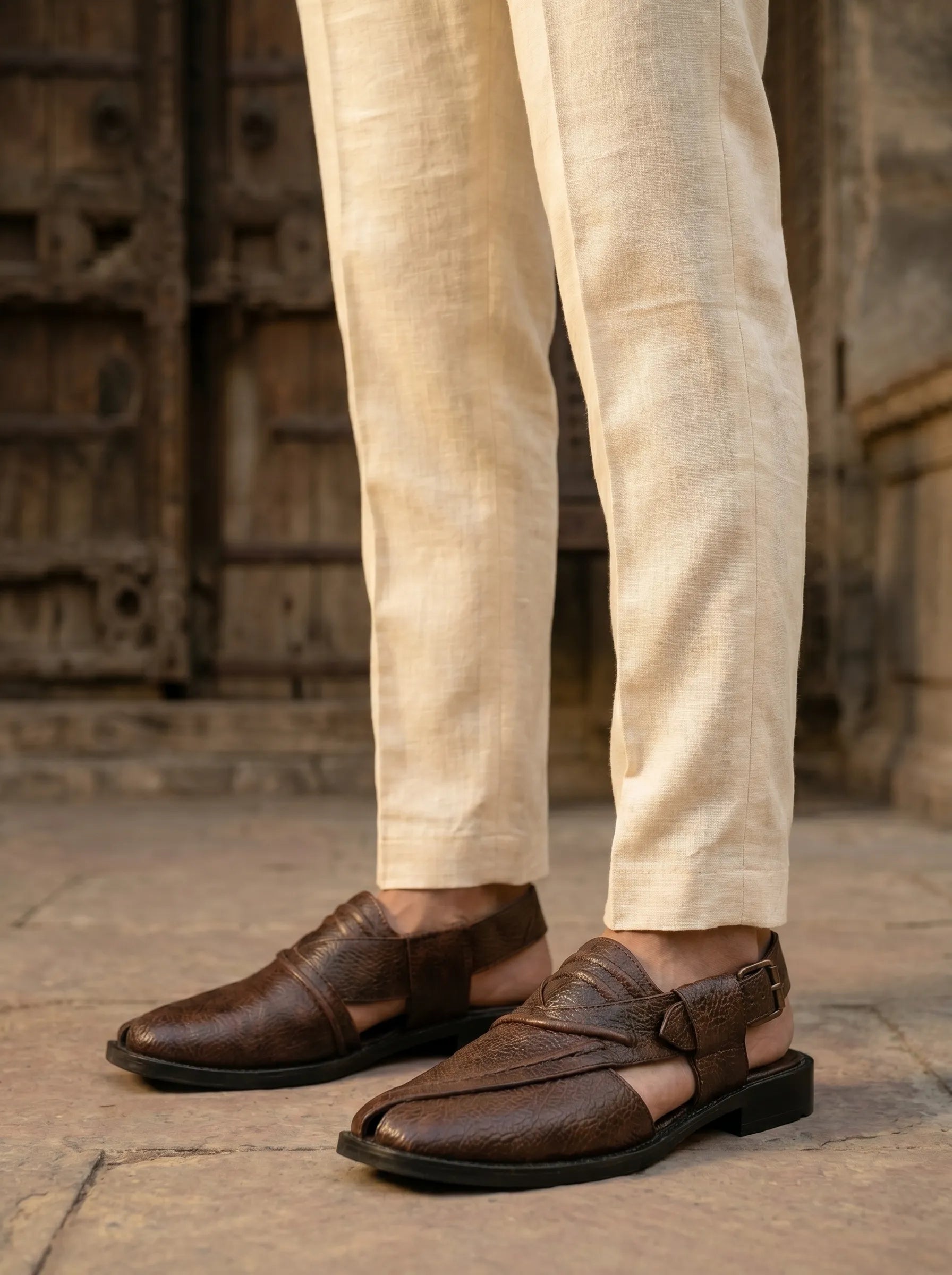 The Sultan’s Sandal - Strip Pattern Black and Brown color