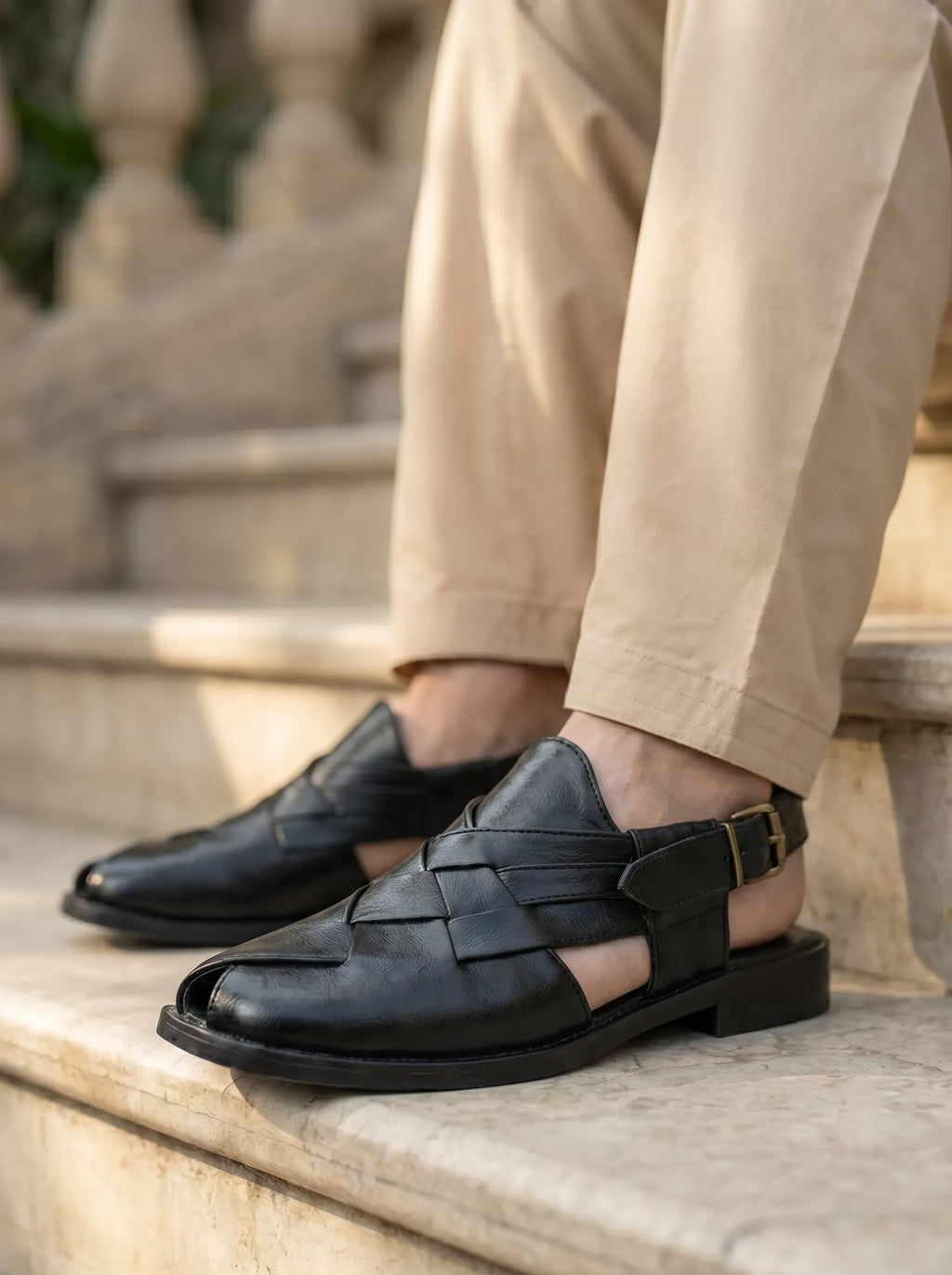 The Durbar Classic Peshawari Sandal - (Black & Brown)